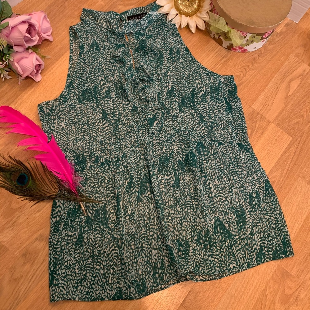 Laundry Shelli Segal sleeveless blouse